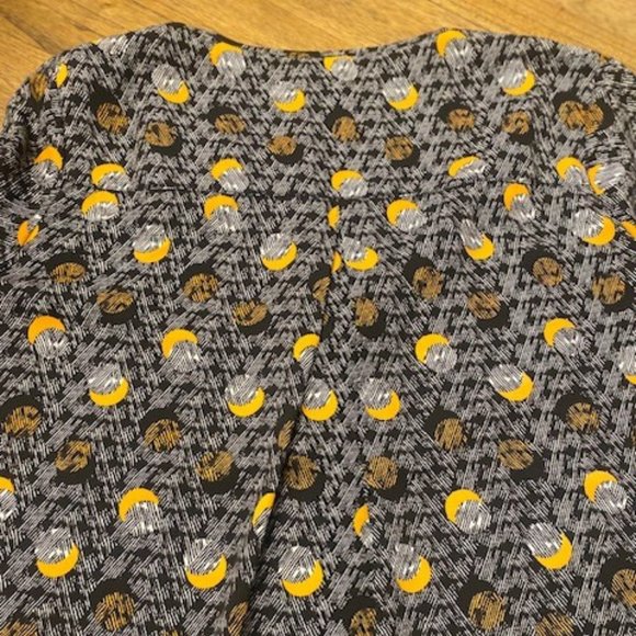 CAbi Eclipse Moon Long Sleeve Blouse - Picture 16 of 16